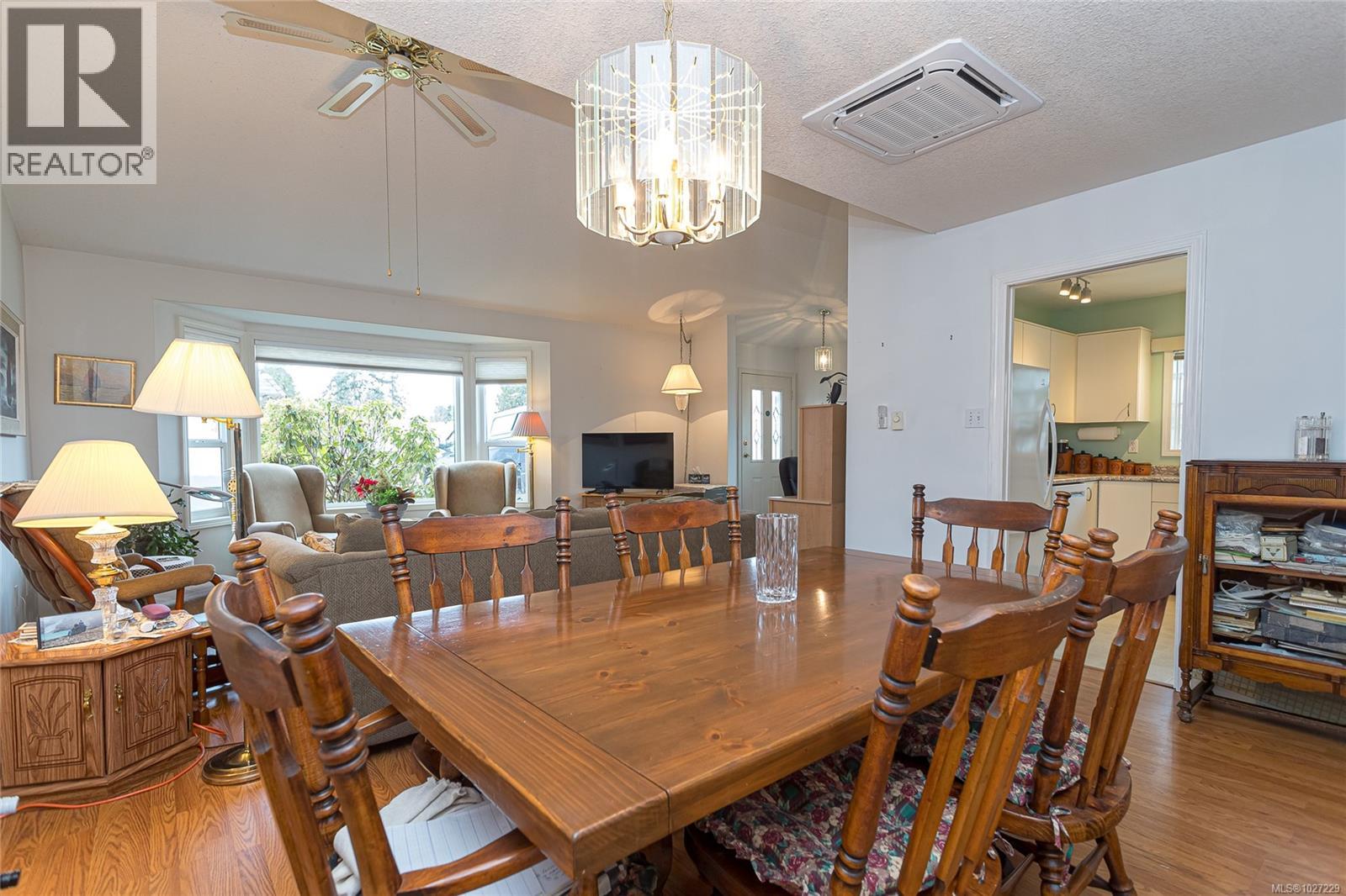 8 100 Abbey Lane, Parksville