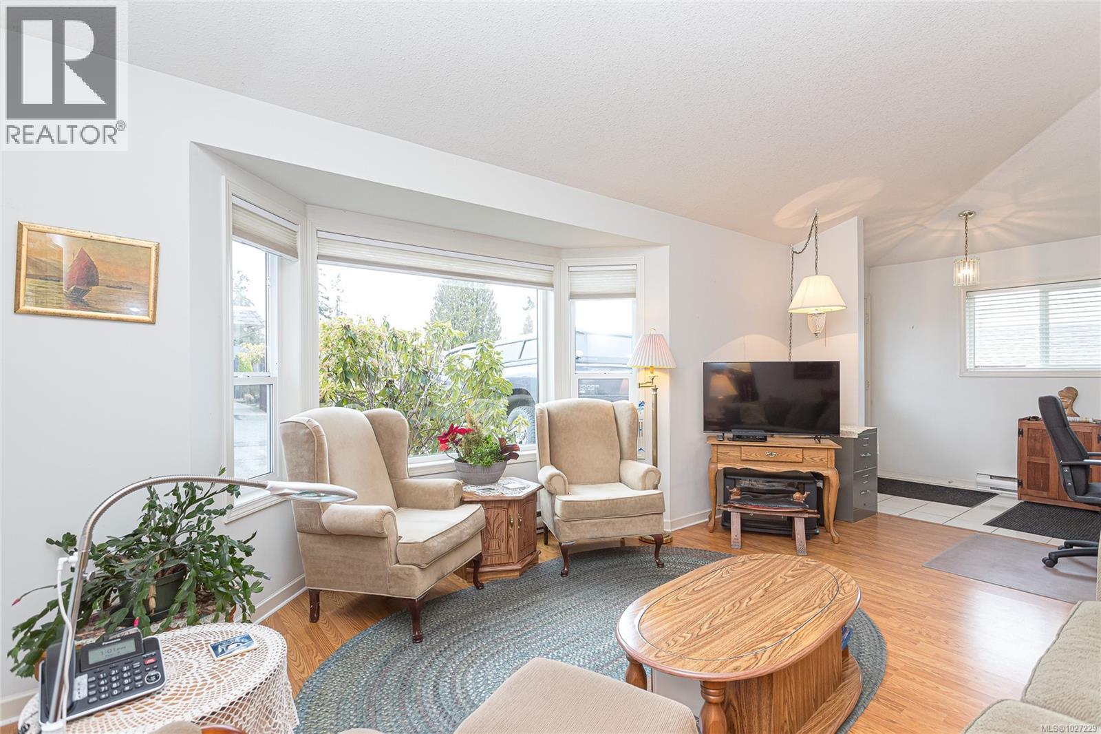 8 100 Abbey Lane, Parksville