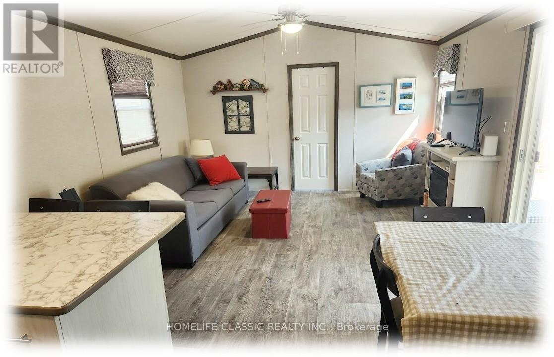 LOT 645 BLUEBERRY LANE - 225 PLATTEN BOULEVARD W - 5