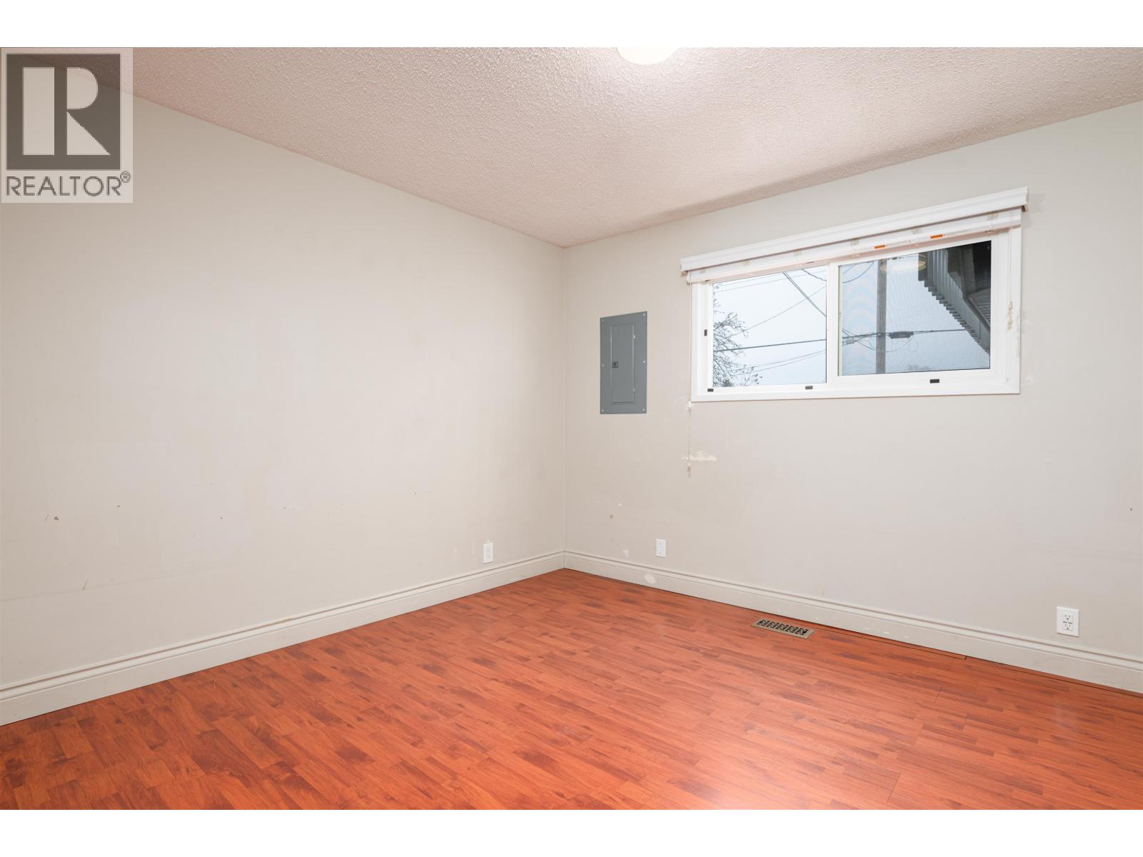 290 KELLY STREET - 15