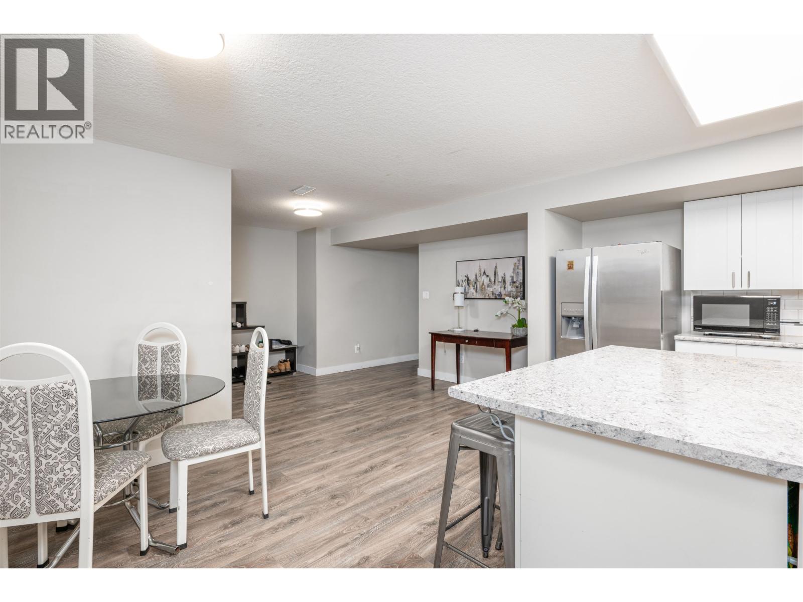 290 KELLY STREET - 26