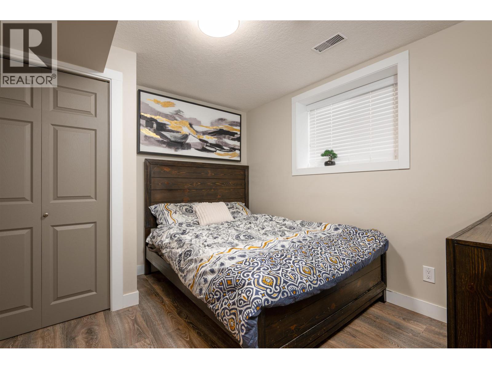 290 KELLY STREET - 34