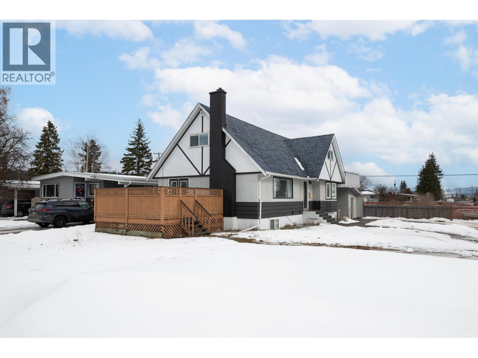 290 KELLY STREET - 39