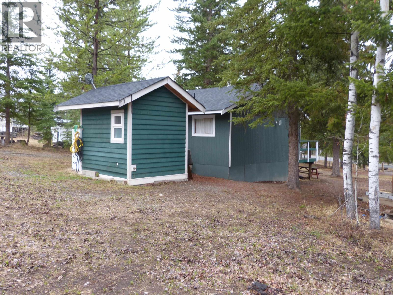 762 S GREEN LAKE ROAD, 100 Mile House