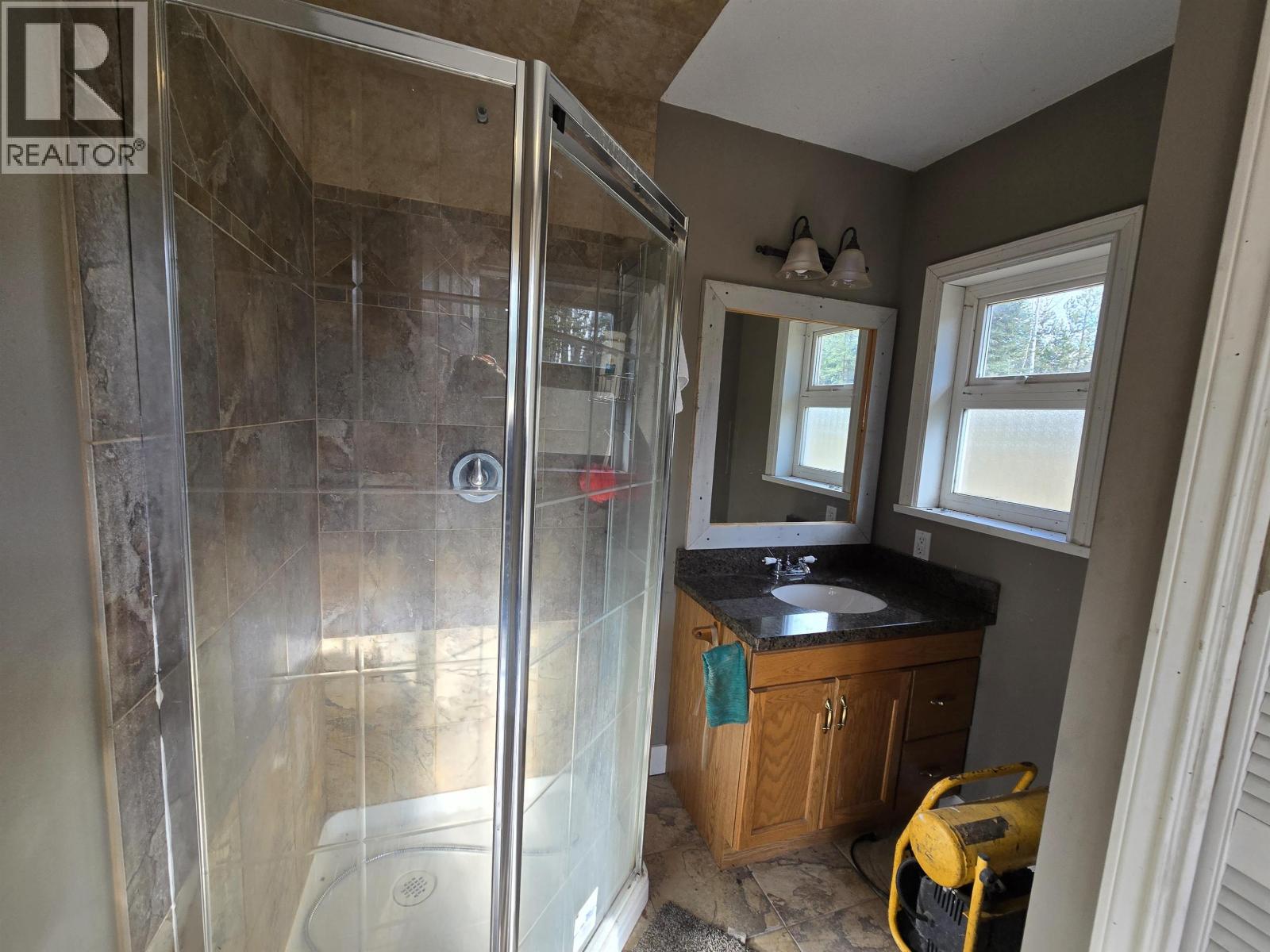 762 S GREEN LAKE ROAD, 100 Mile House