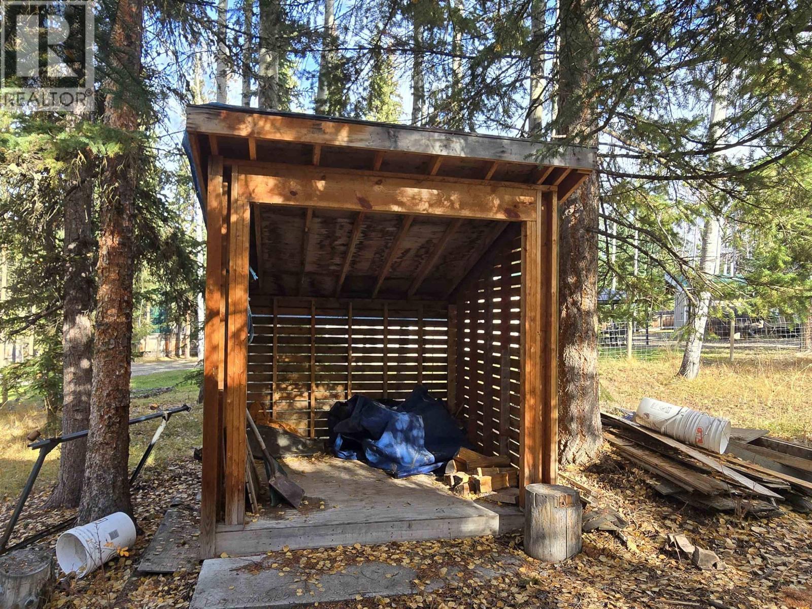 762 S GREEN LAKE ROAD, 100 Mile House