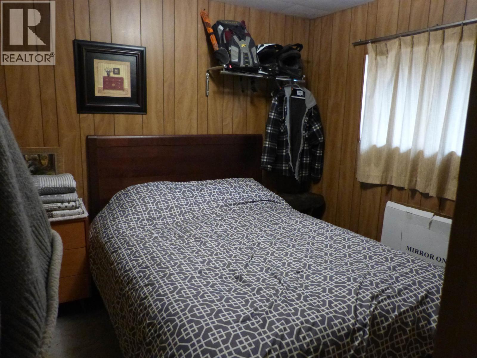 762 S GREEN LAKE ROAD, 100 Mile House