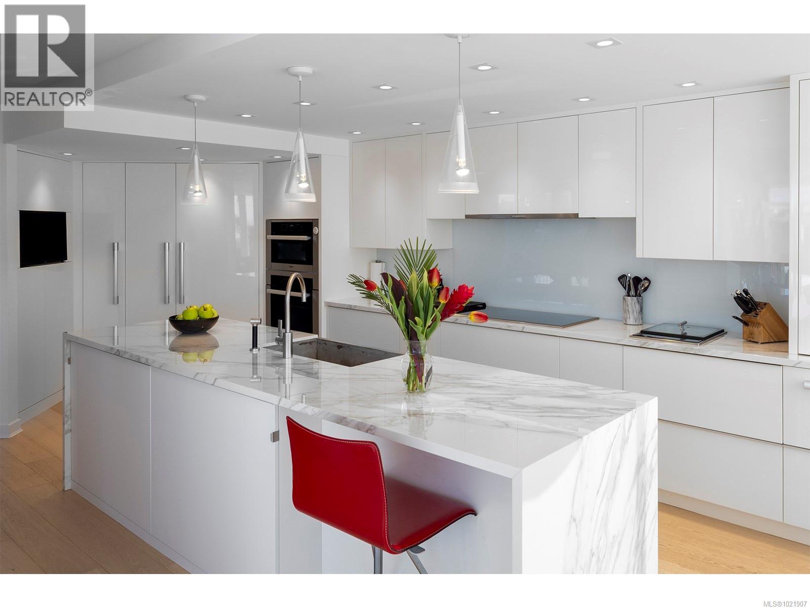 #606 1234 WHARF ST - 10