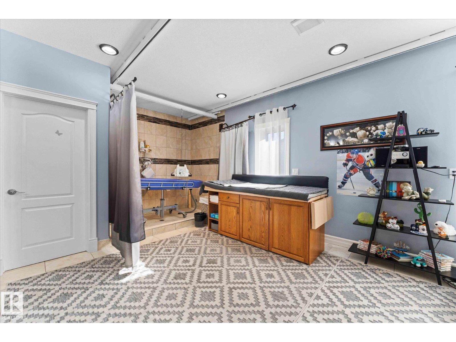 10516 158 ST NW NW - 30
