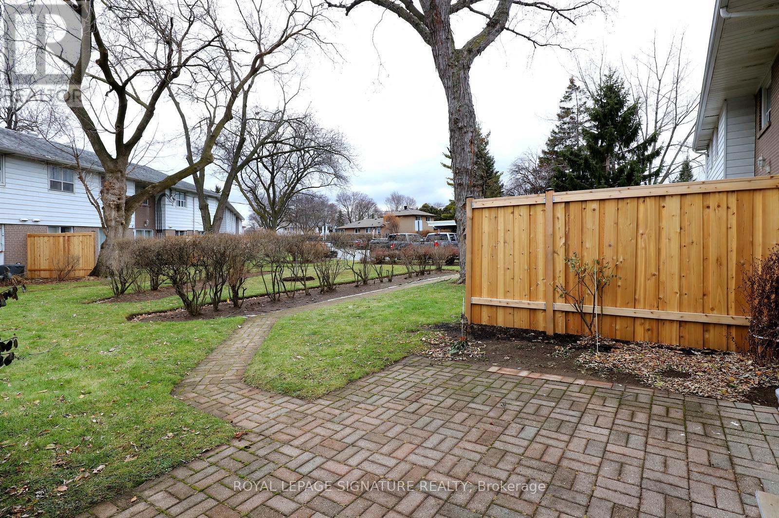 #20 160 CARSBROOKE ROAD - 41