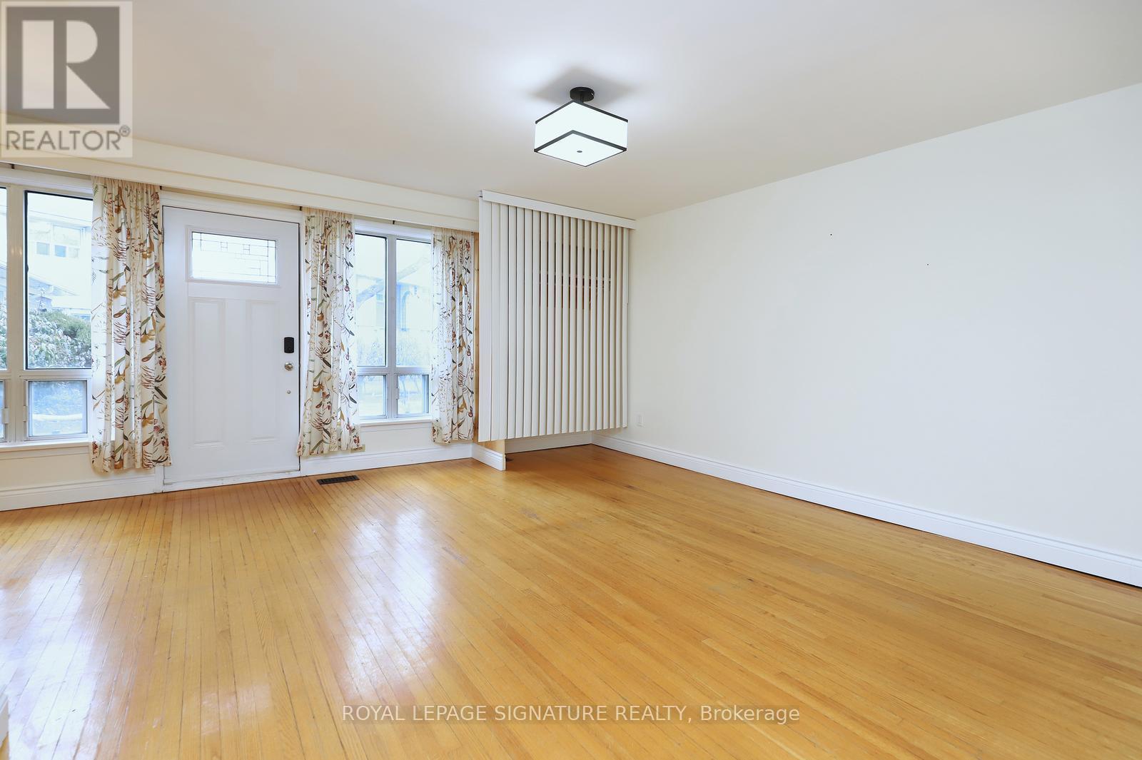 #20 160 CARSBROOKE ROAD - 6