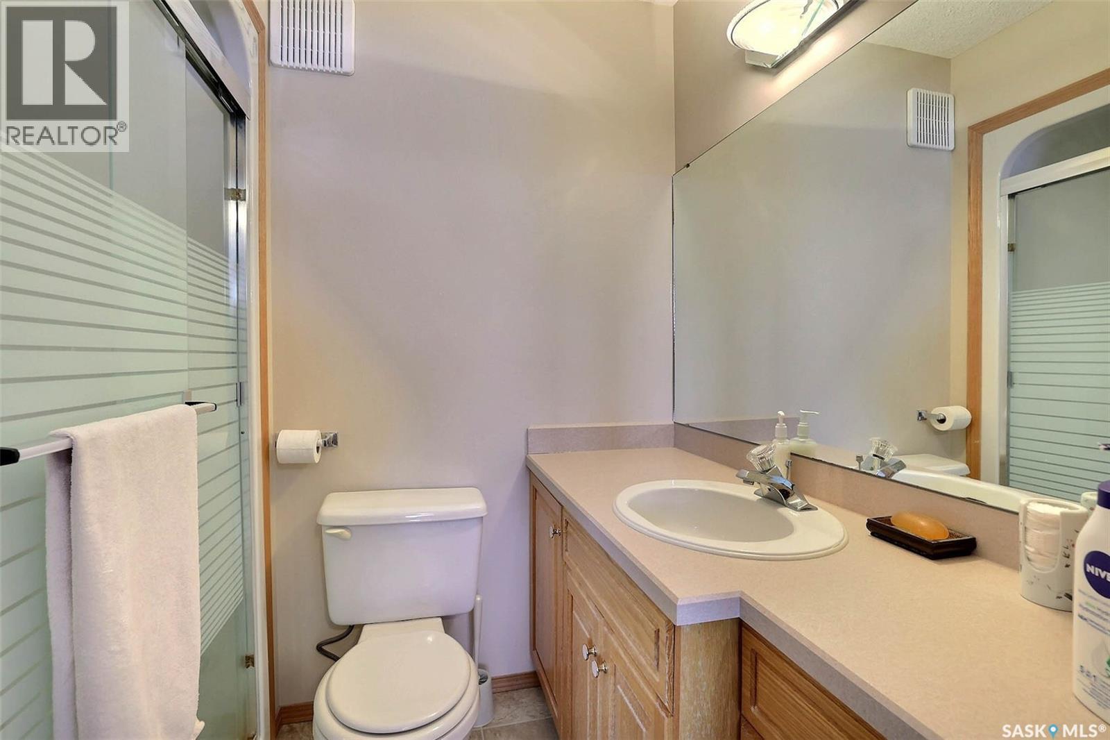 #405 2930 Arens ROAD E - 16
