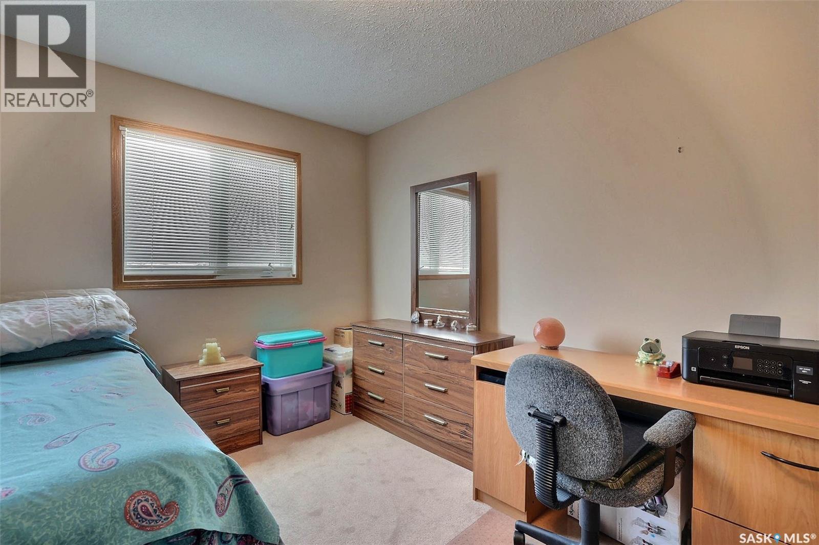 #405 2930 Arens ROAD E - 18