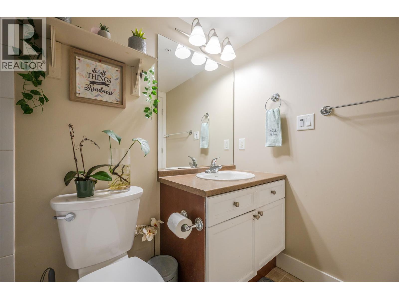 256 Hastings Avenue Unit# 215, Penticton