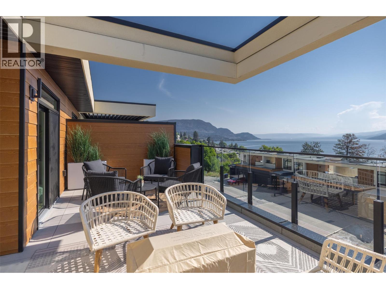 5992 Princess Street, Peachland