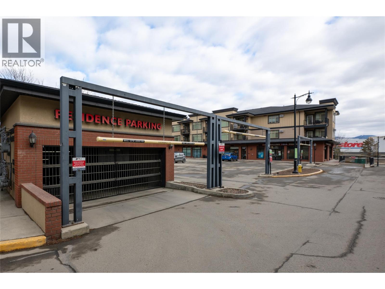755 MCGILL Road Unit# 403, Kamloops