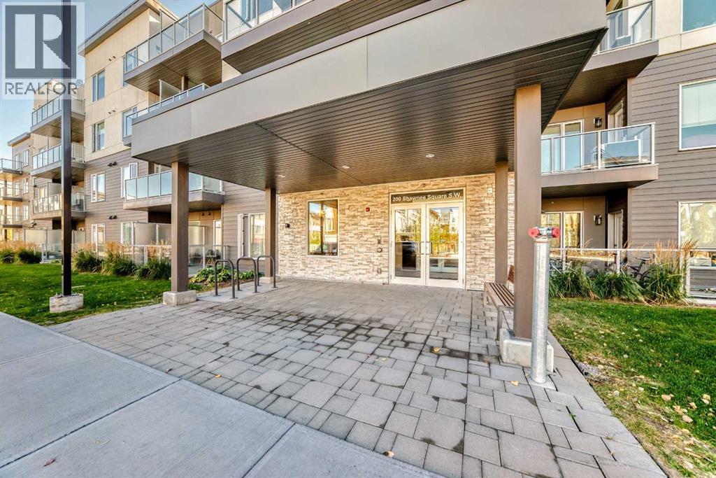 Single Family House for Sale in   Shawnee Square SW Shawnee Slopes Calgary 