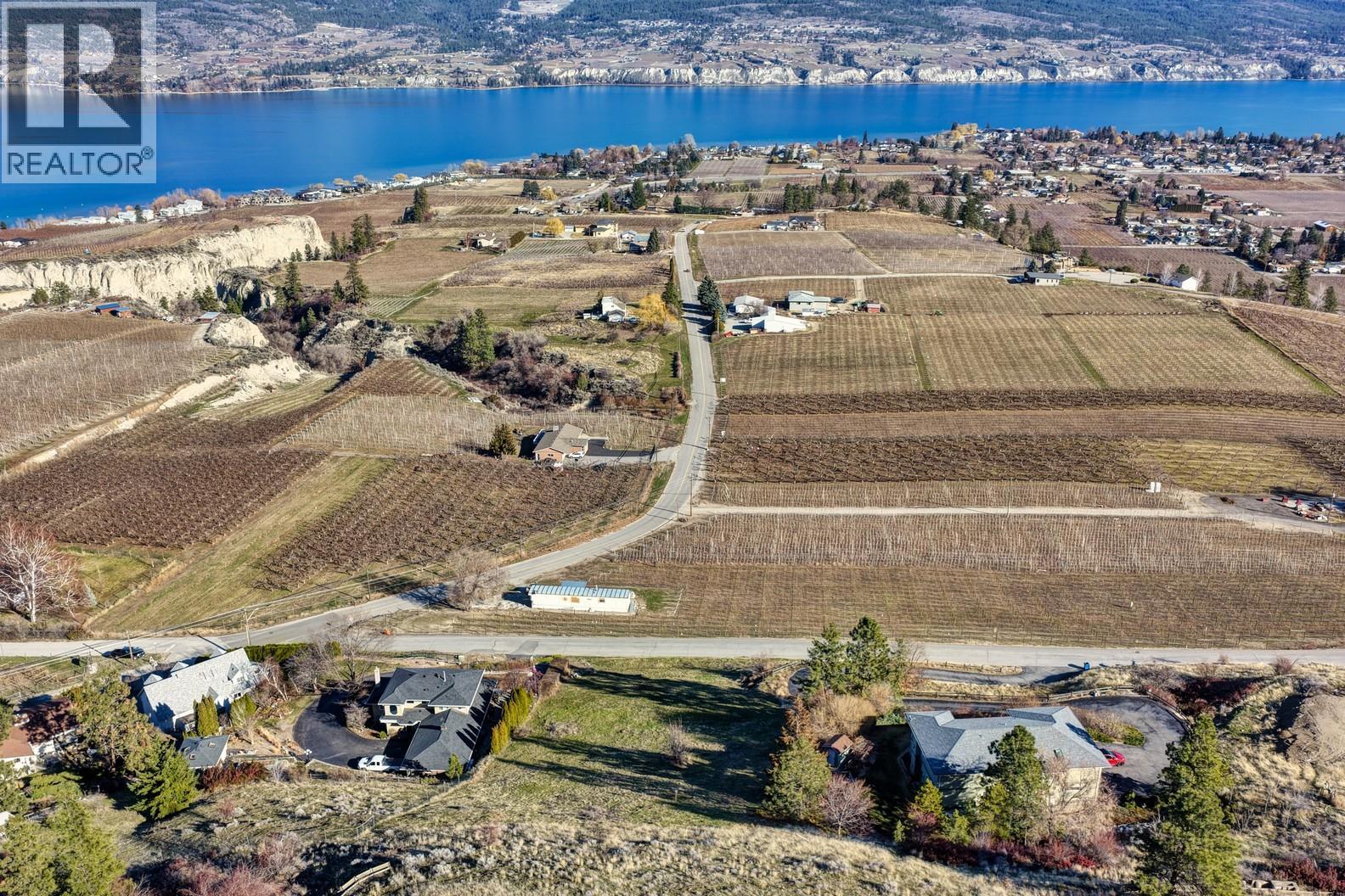 7016 Happy Valley Road, Summerland