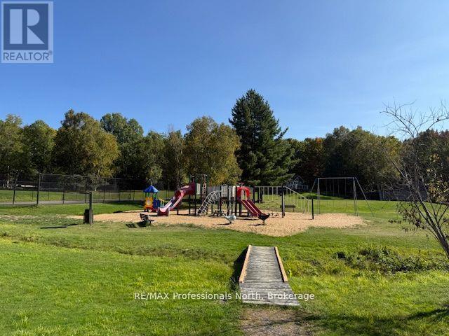 #126-5 1052 RAT BAY ROAD S - 25