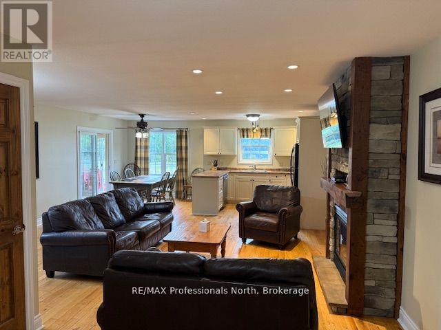 #126-5 1052 RAT BAY ROAD S - 7