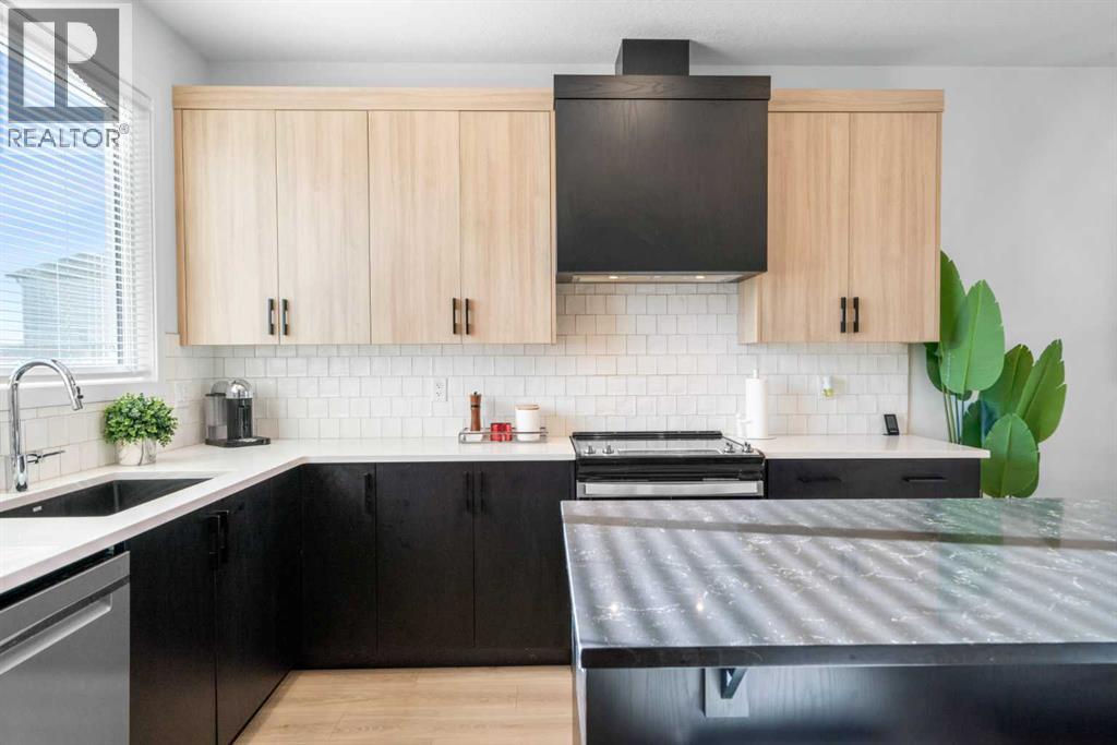 Single Family House for Sale in  Ambleton Drive NW Moraine Calgary 