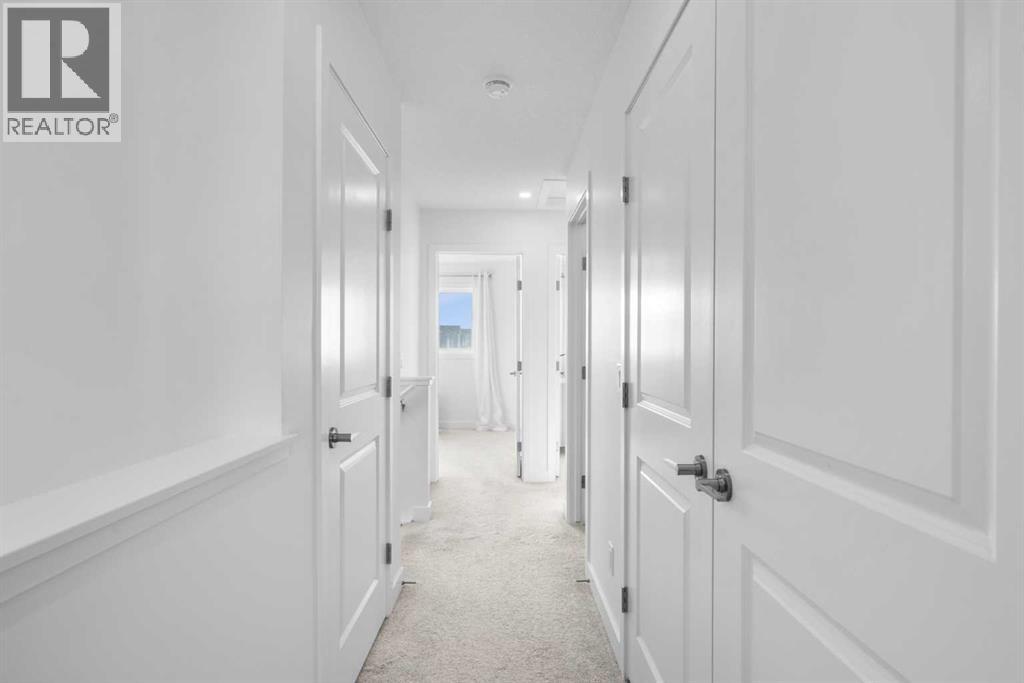 Single Family House for Sale in  Ambleton Drive NW Moraine Calgary 