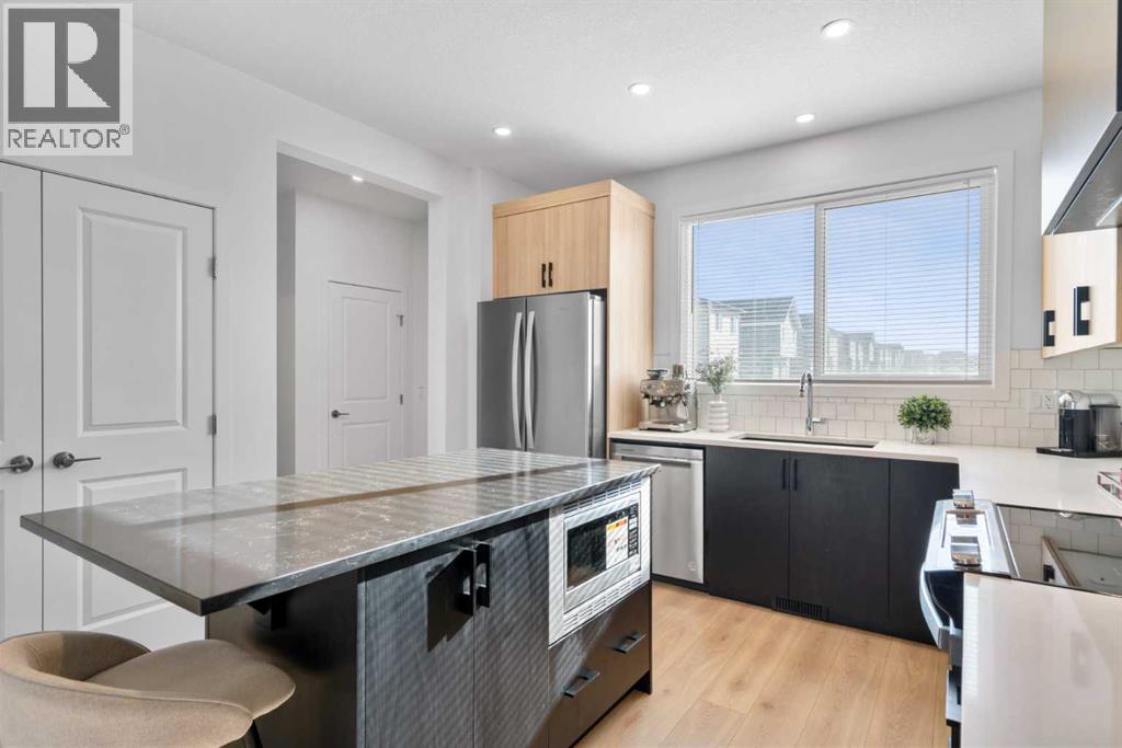 Single Family House for Sale in  Ambleton Drive NW Moraine Calgary 