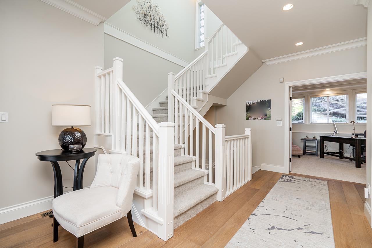 15118 VICTORIA AVENUE, White Rock