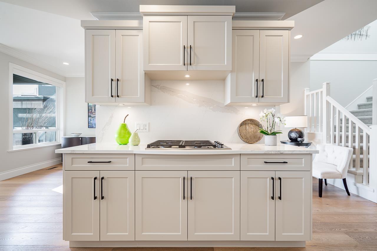 15118 VICTORIA AVENUE, White Rock