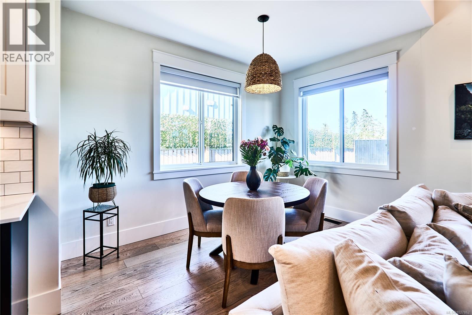 175 Cabot Crt, Parksville