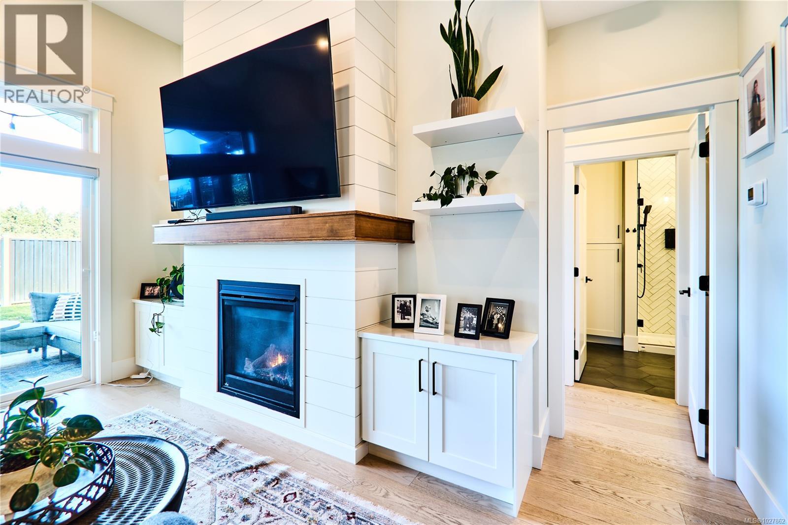 175 Cabot Crt, Parksville