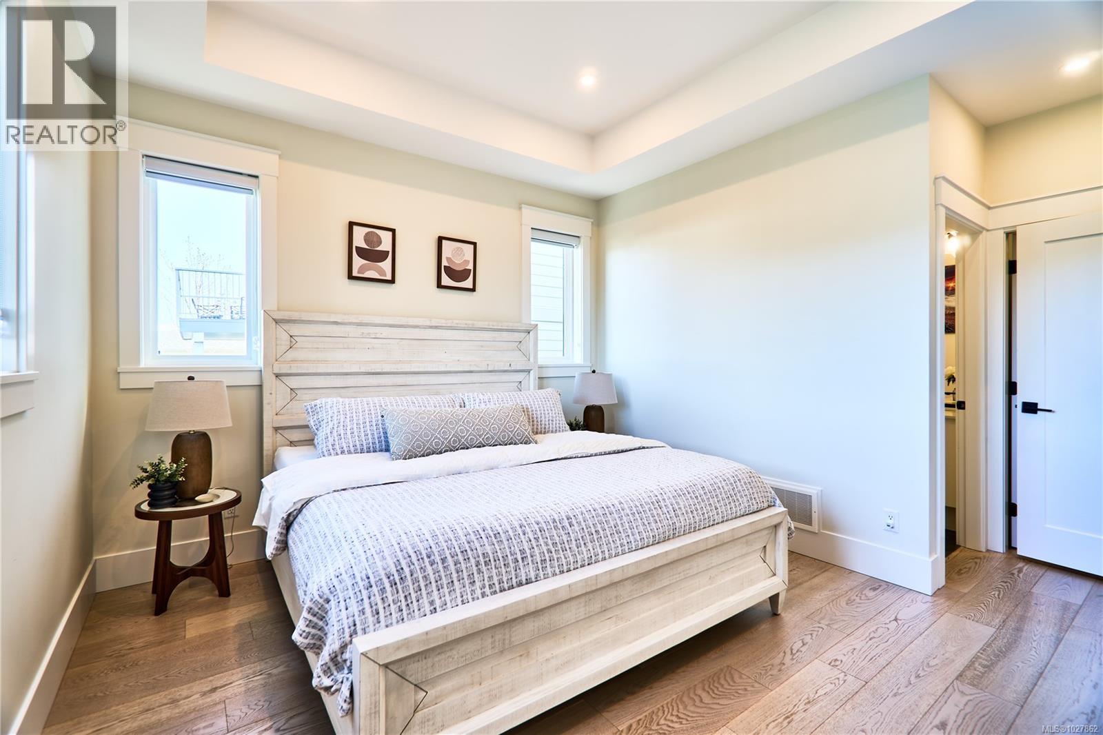 175 Cabot Crt, Parksville