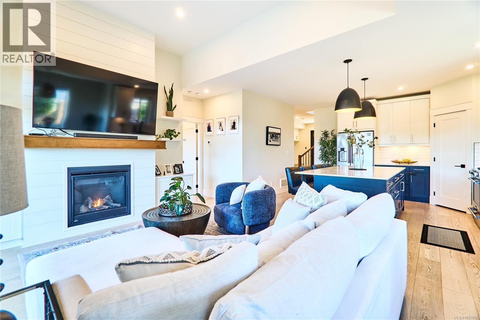 175 Cabot Crt, Parksville