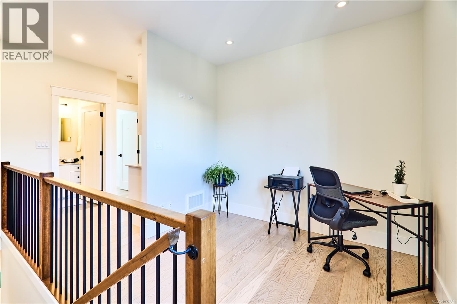 175 Cabot Crt, Parksville