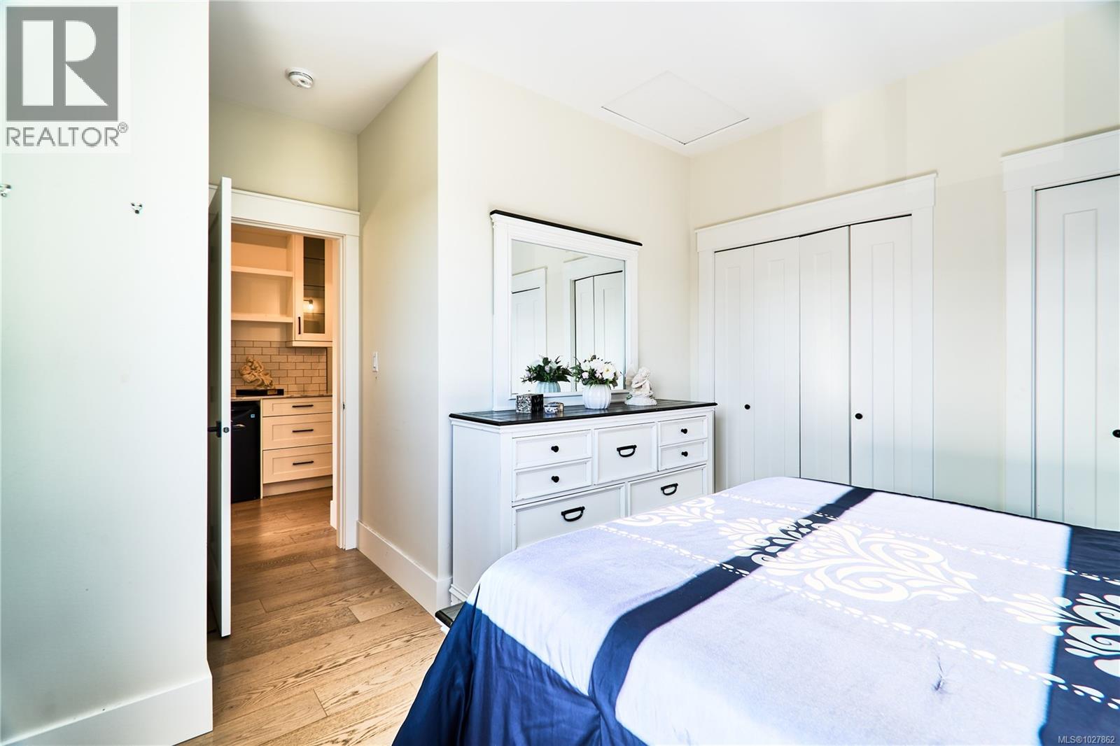 175 Cabot Crt, Parksville