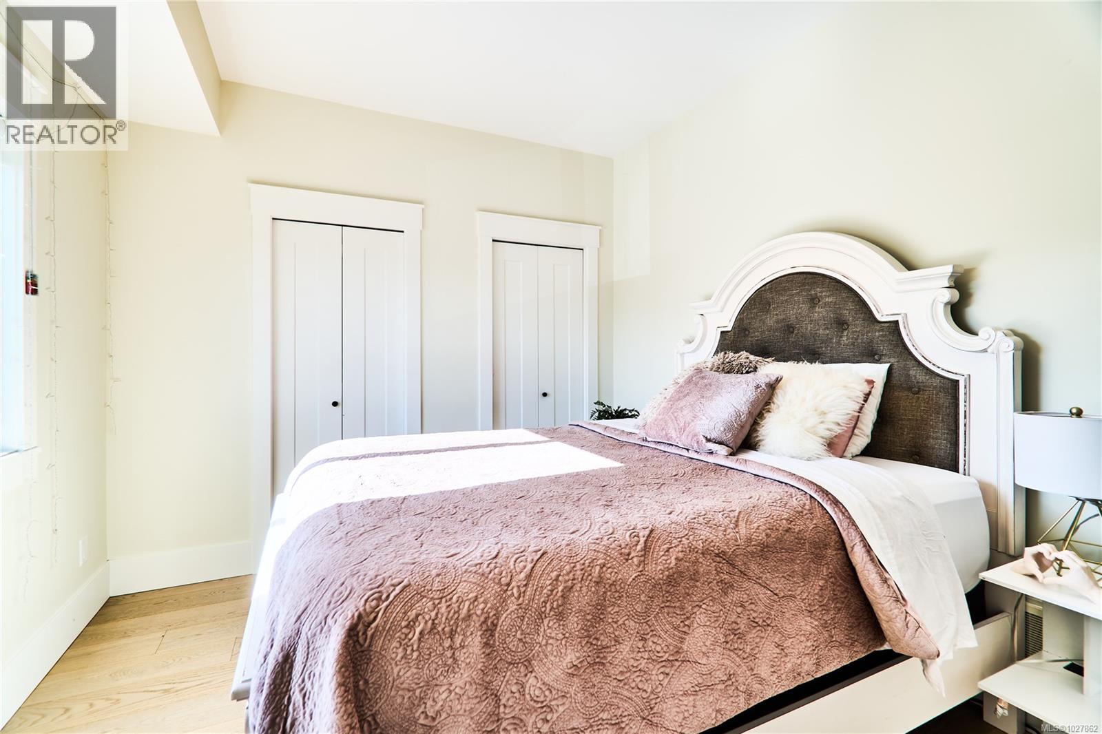 175 Cabot Crt, Parksville