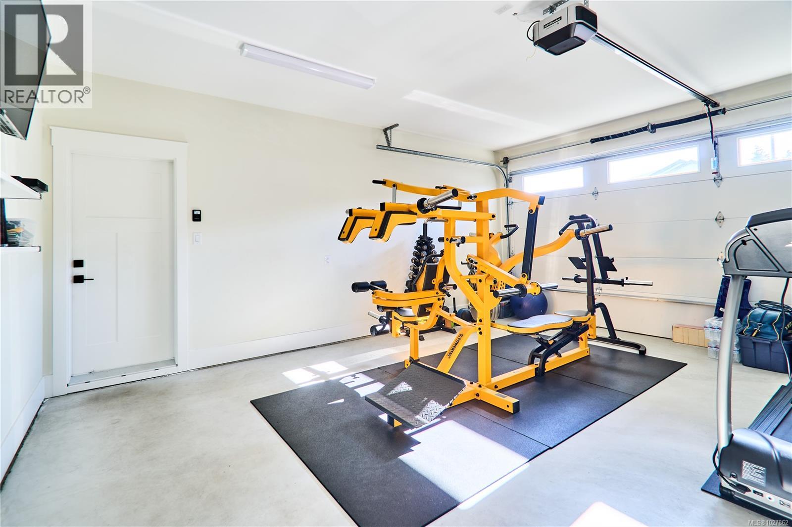 175 Cabot Crt, Parksville