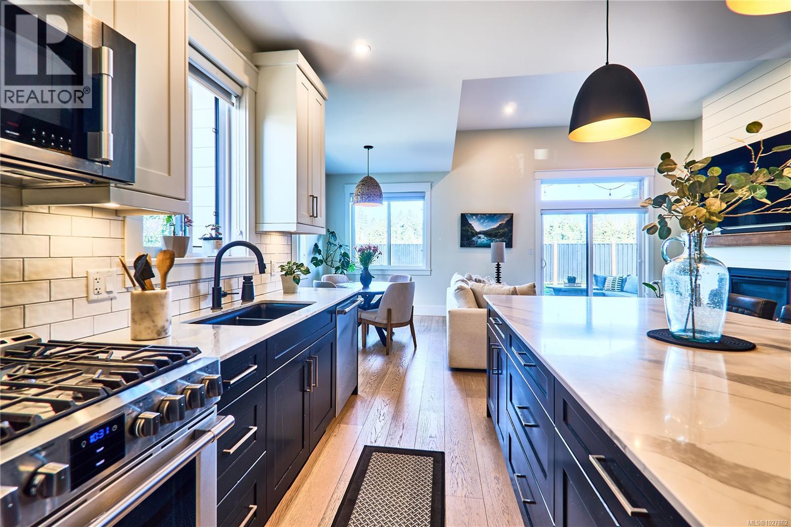 175 Cabot Crt, Parksville