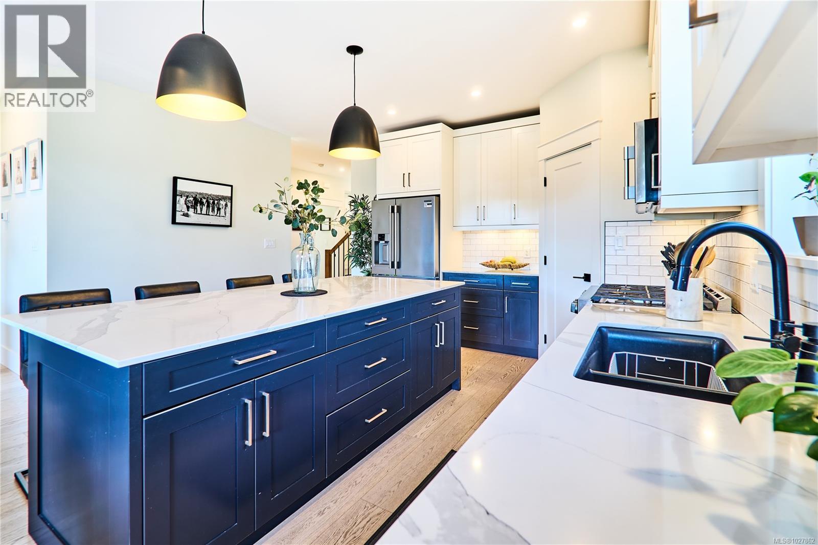 175 Cabot Crt, Parksville