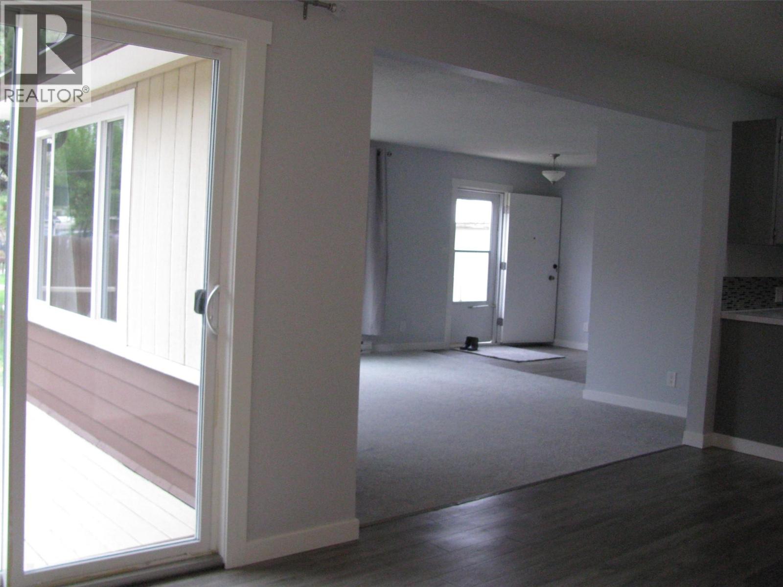 11018 VICTORIA Road S, Summerland