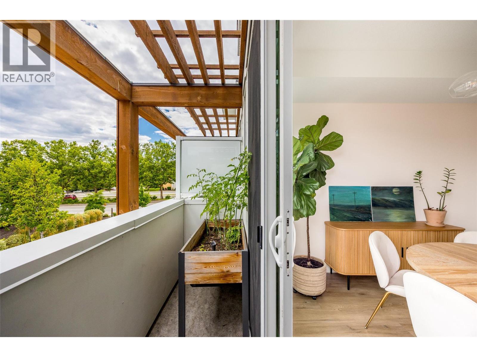 720 Valley Road Unit# 4, Kelowna