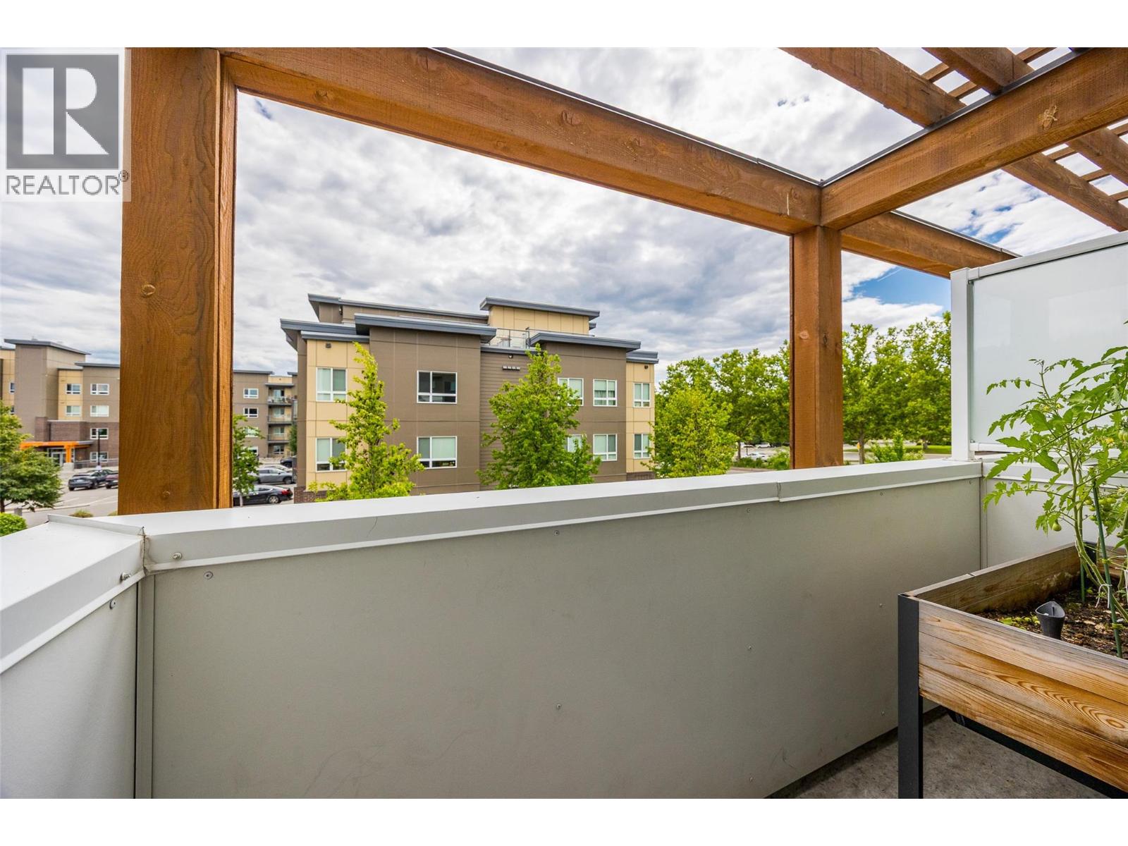 720 Valley Road Unit# 4, Kelowna