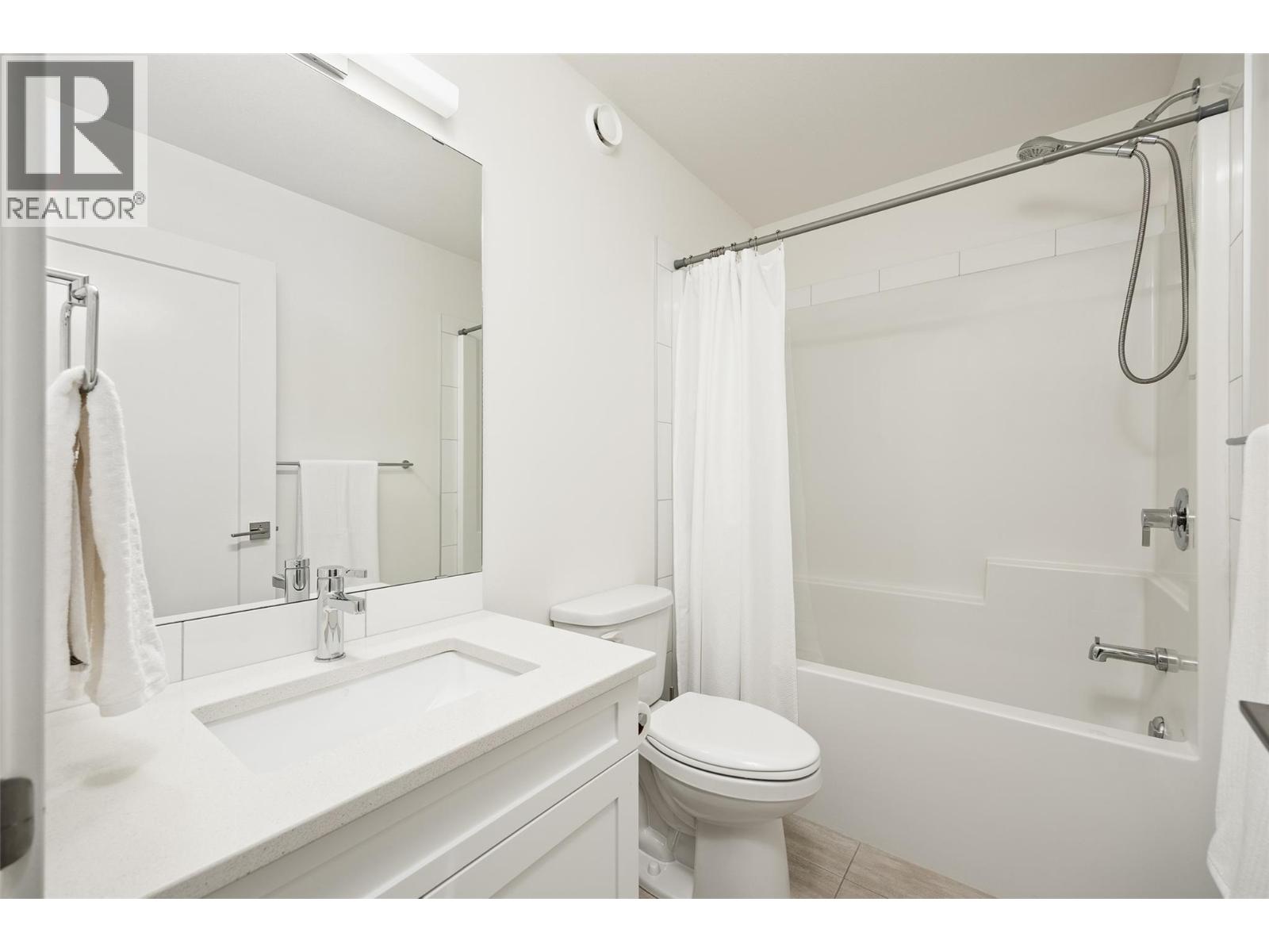 720 Valley Road Unit# 4, Kelowna