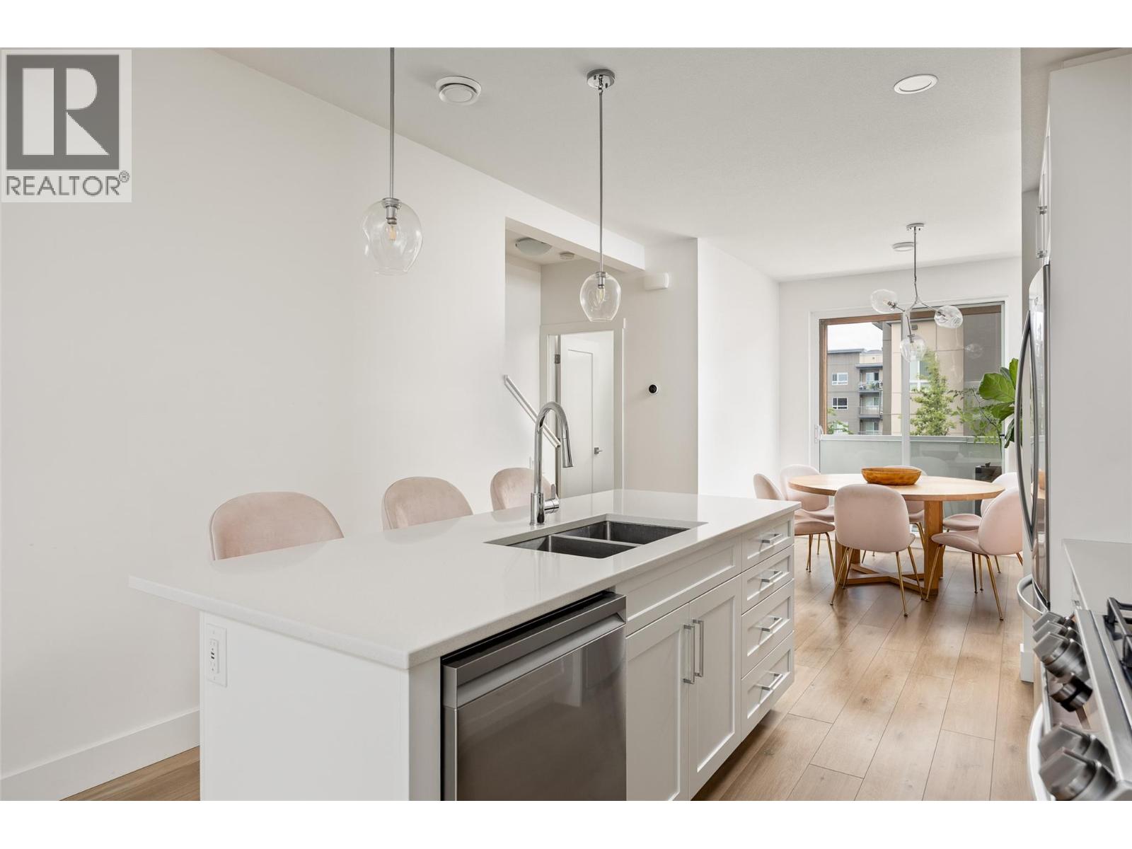 720 Valley Road Unit# 4, Kelowna