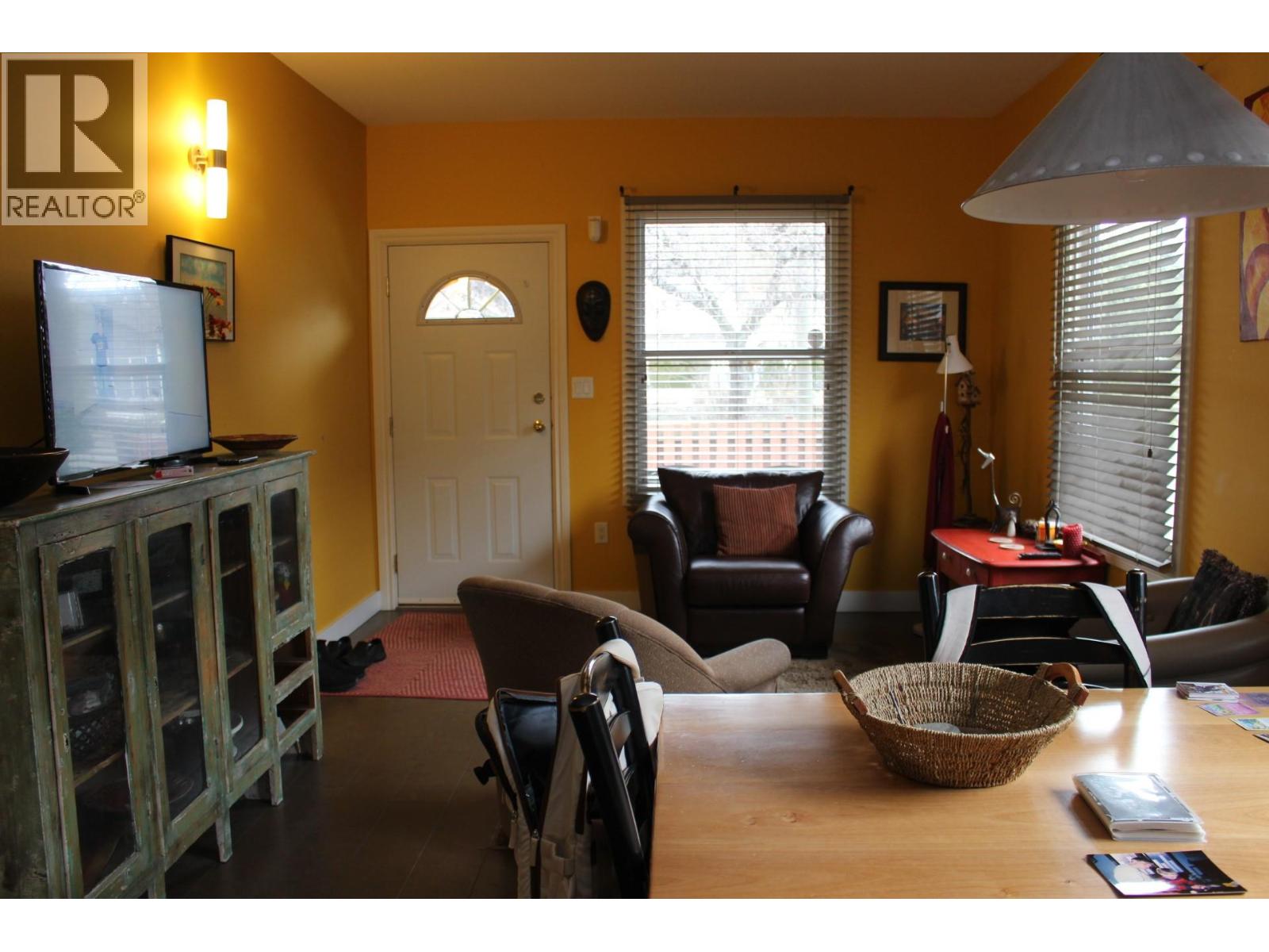 1360 Second Avenue, Trail