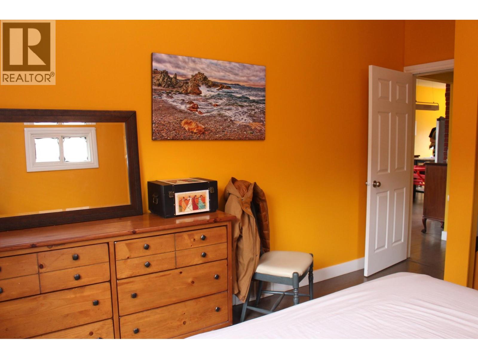 1360 Second Avenue, Trail