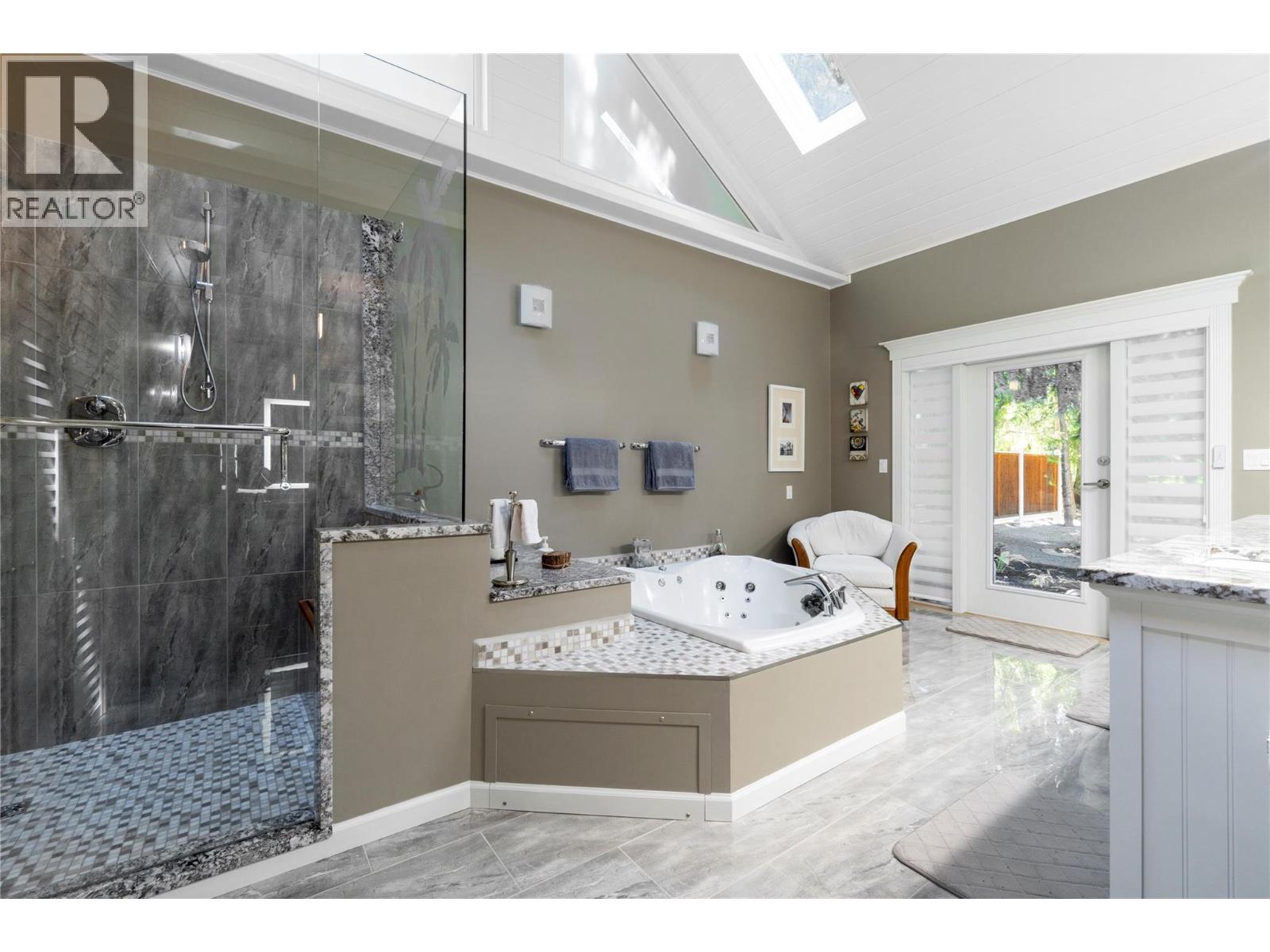 1047 Wharf Road, Scotch Creek