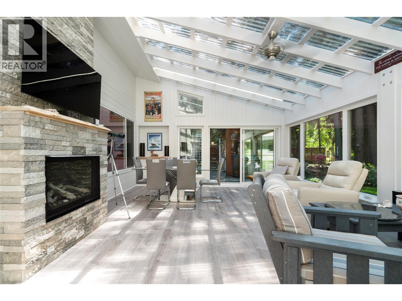 1047 Wharf Road, Scotch Creek