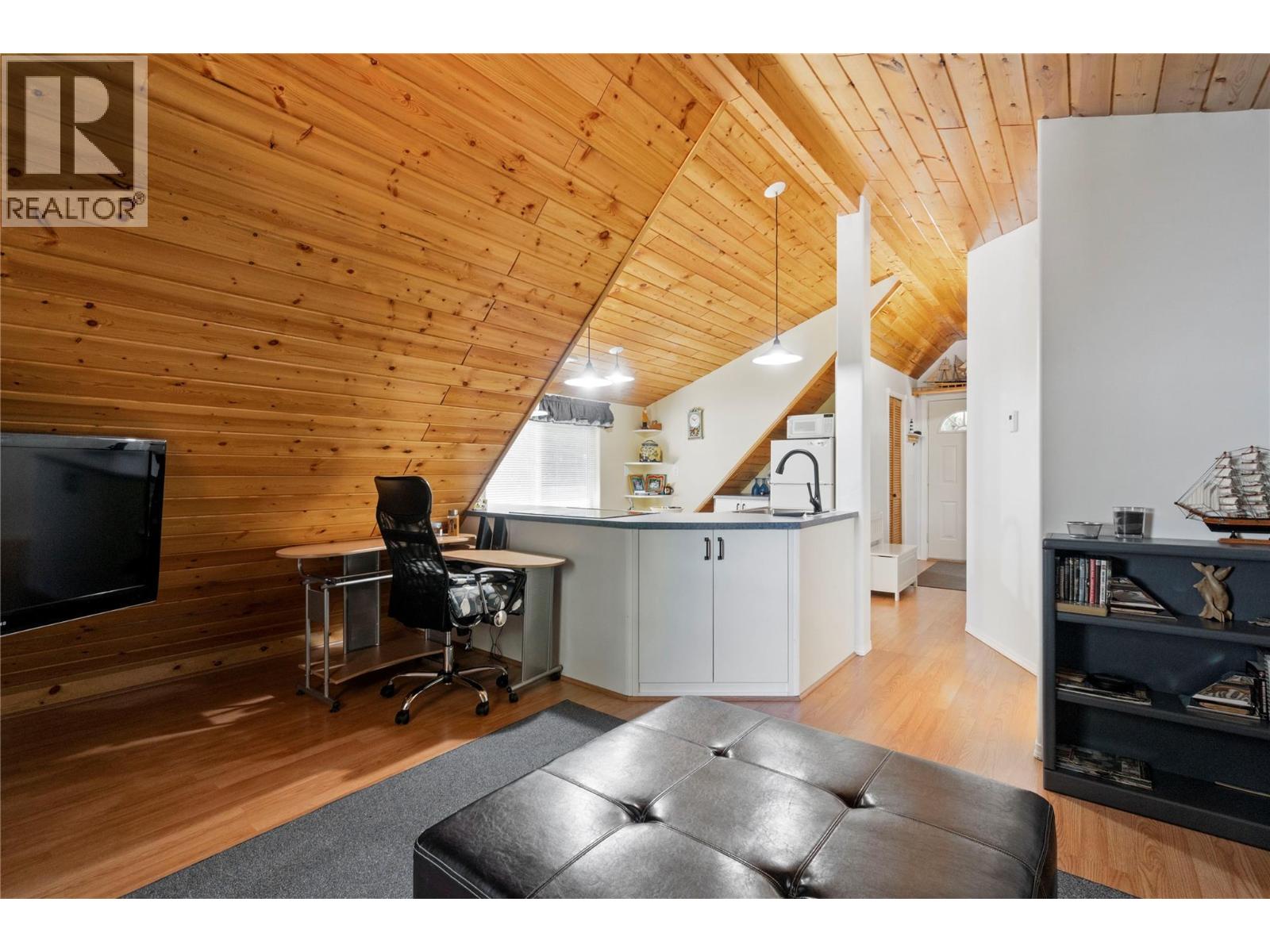 1047 Wharf Road, Scotch Creek