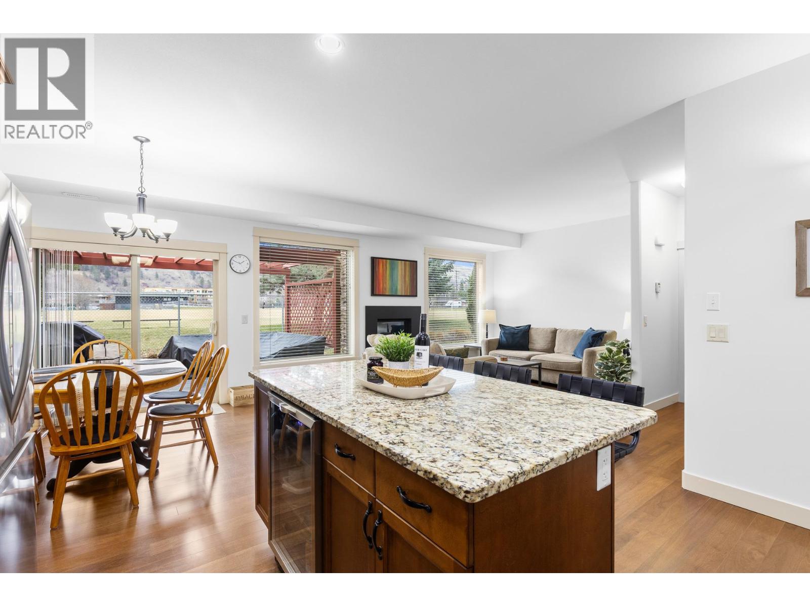 3350 Woodsdale Road Unit# 504, Lake Country